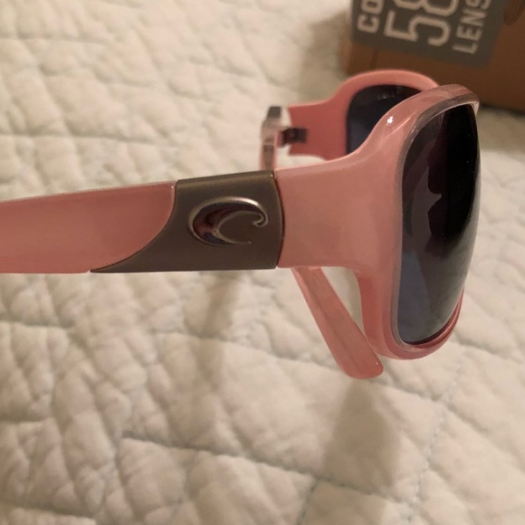 Stylish Pink Sunglasses - Picture 4 of 5